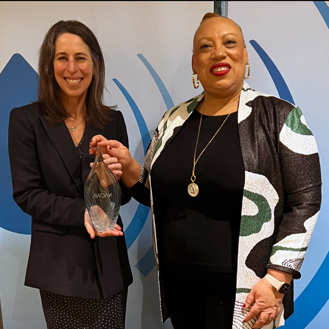 Lynnette Lemon receiving award for education outreach on behalf of WSSC Water